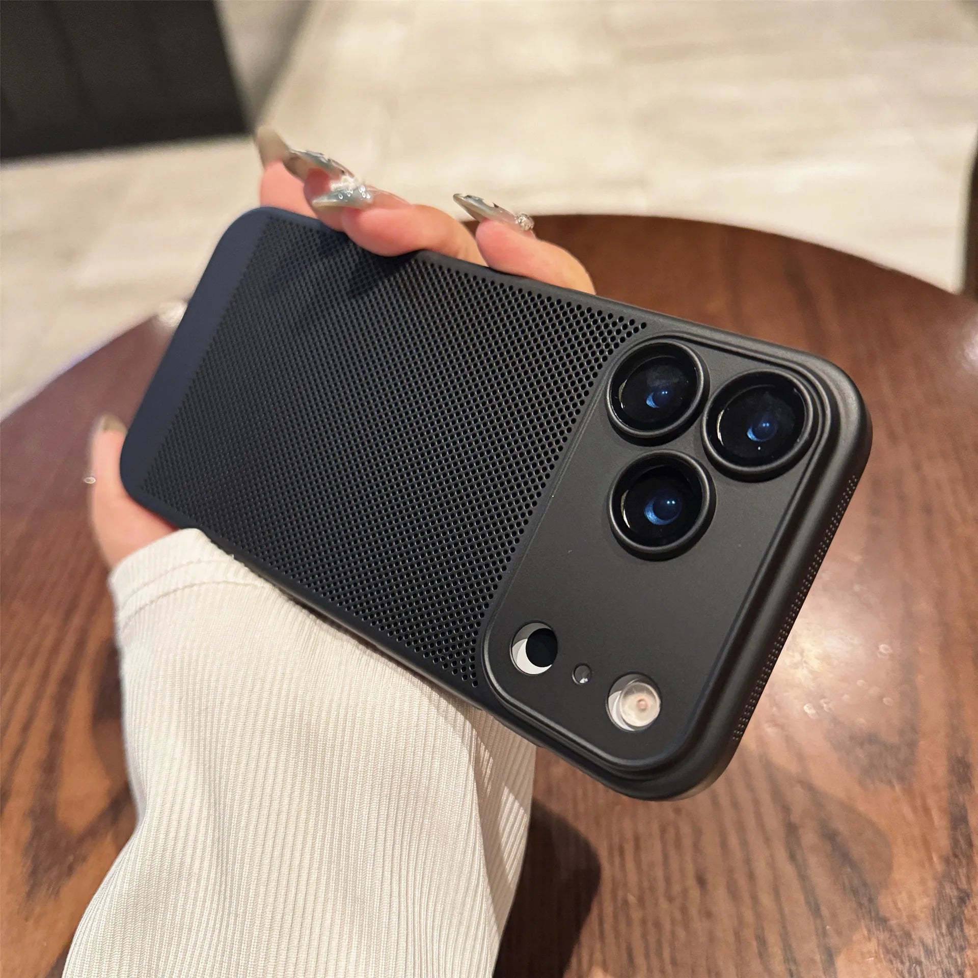 Cooling Heat Dissipation Mesh Phone Case for iPhone - Shockproof Camera Protection Cover